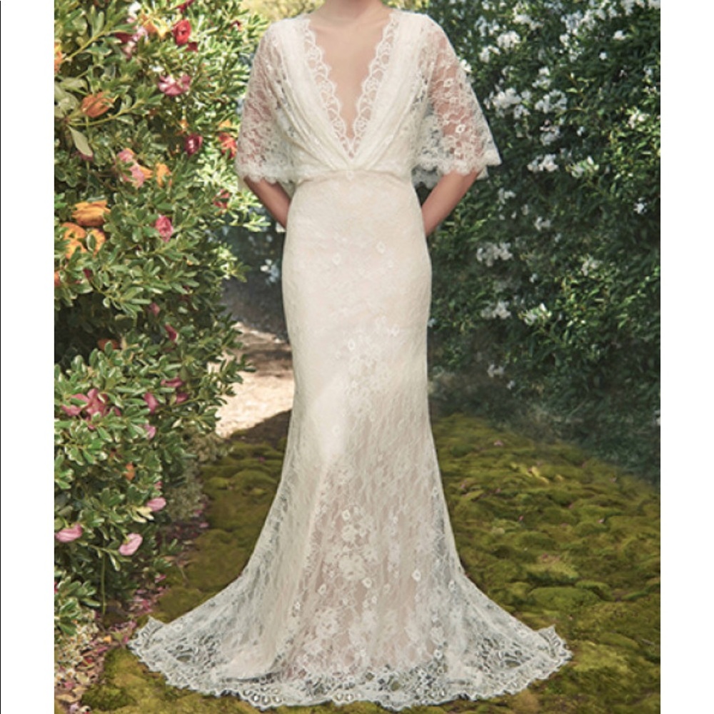 NWT Tadashi Shoji Mina Lace Scallop Capelet Wedding Gown 2